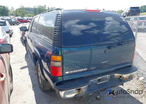 2005 Chevrolet Suburban 1500 Ls из США, поврежденный, VIN 3GNFK16Z05G160857